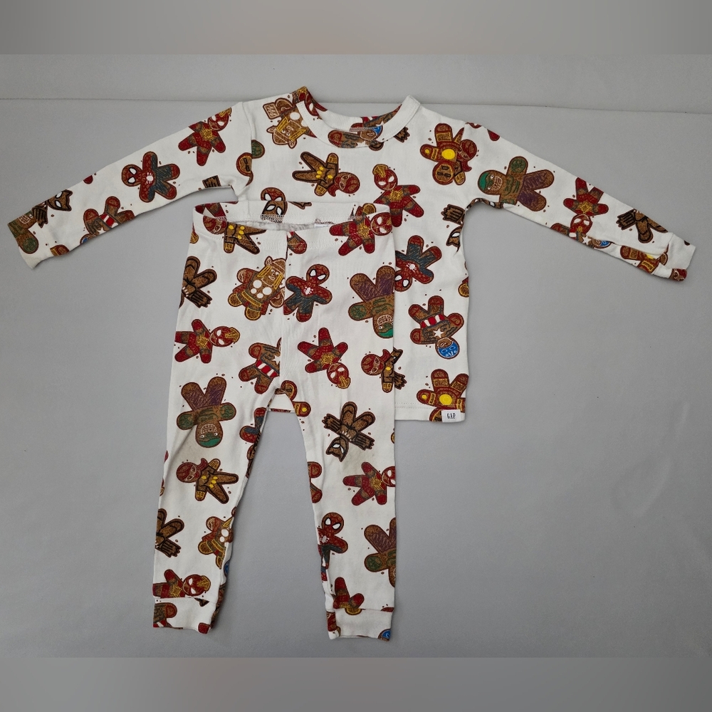 (EUC) GAP / babyGAP Marvel Organic Cotton Long Sleeve PJ Set Size 2T / 2 years